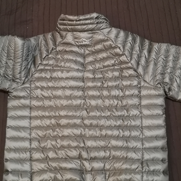 L.L.Bean Puffer jacket - Picture 2 of 7